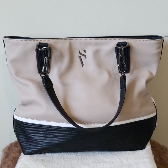 Simply Vera Vera Wang Handbags - Simply Vera Wang shoulder bag